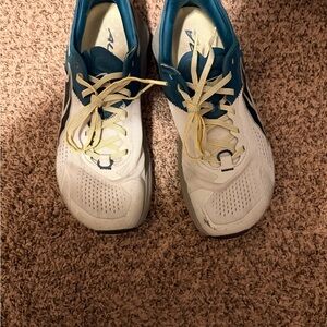Altra Olympus 5 Athletic Shoes in White and Teal